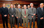 Laureaci (od lewej): Grzegorz Wiśniewski, Stanisław Szkółka, Jarosław Domaradzki, Tadeusz Berlicki, Roman Gancarz, Eugeniusz Prociów, Andrzej Piasecki i Czesław Koziarski. Fot. Krzysztof Mazur 